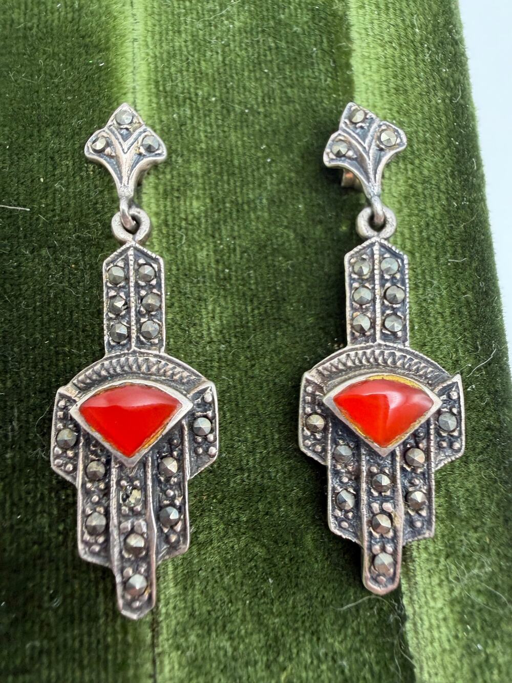 Vintage Art Deco style sterling silver drop earrings featuring carnelian